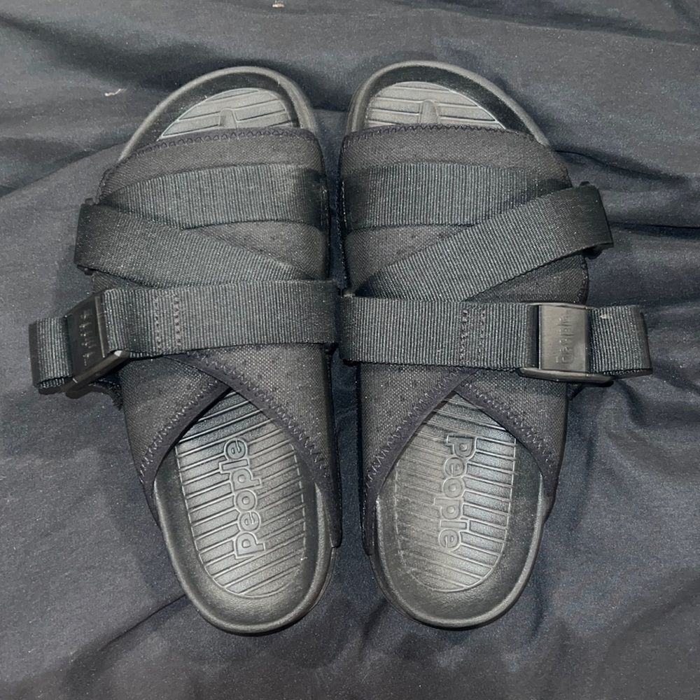 Black slides by the brand people size 7.5 womens